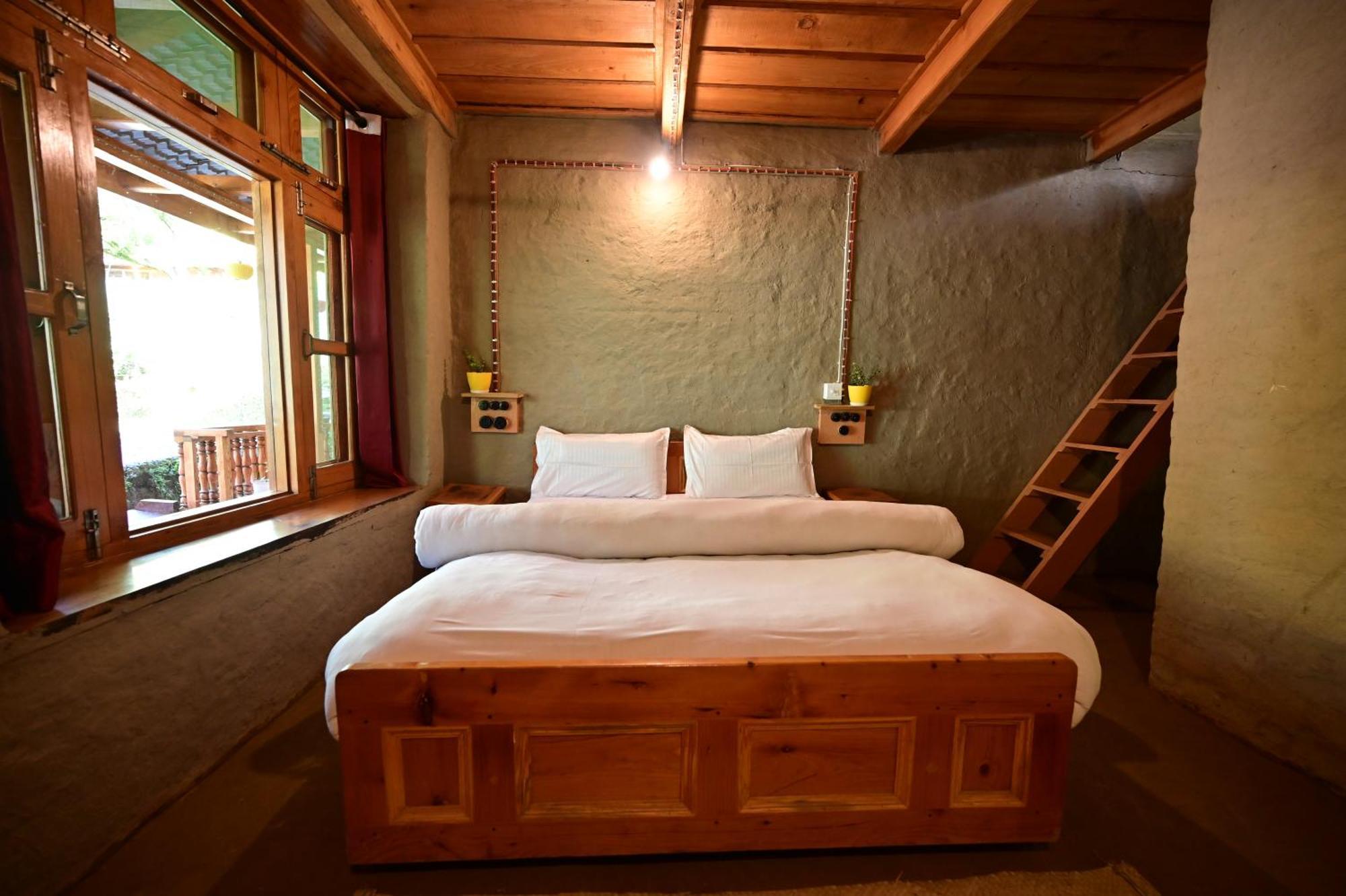 Himalayan Mud Resort Kasol Exterior foto